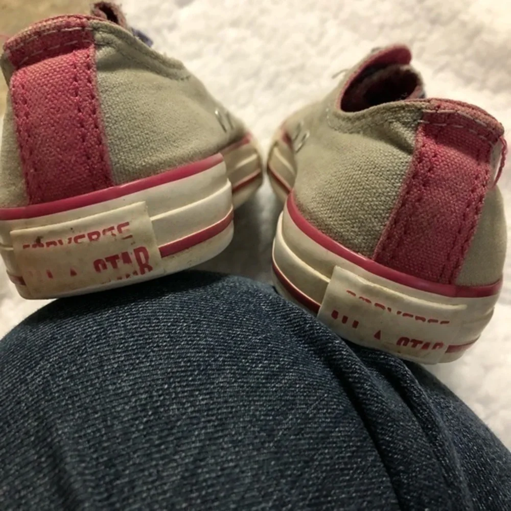 Girls Converse